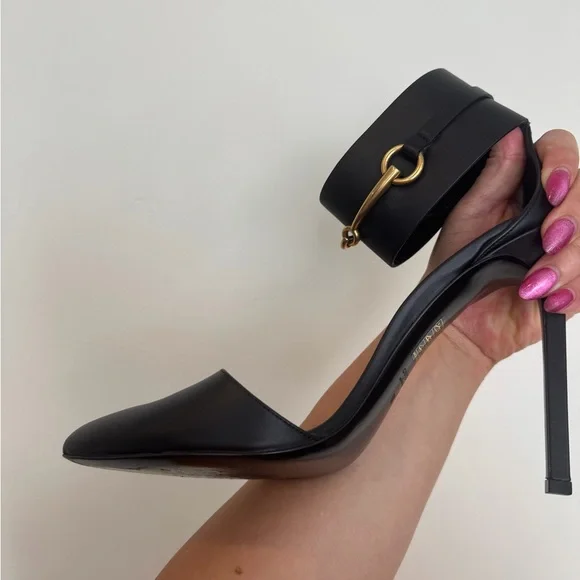 Authentic Like New - Gucci Lifford Ursula Heels in Black with Horsebit Straps - Picture 4 of 11